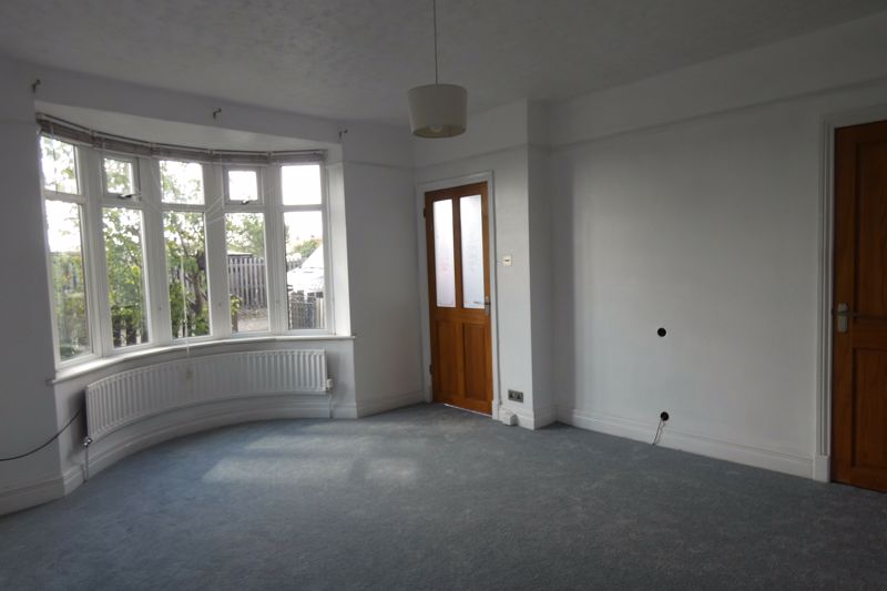 Lounge- click for photo gallery